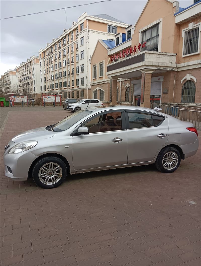 13年尼桑陽(yáng)光手動(dòng)高配